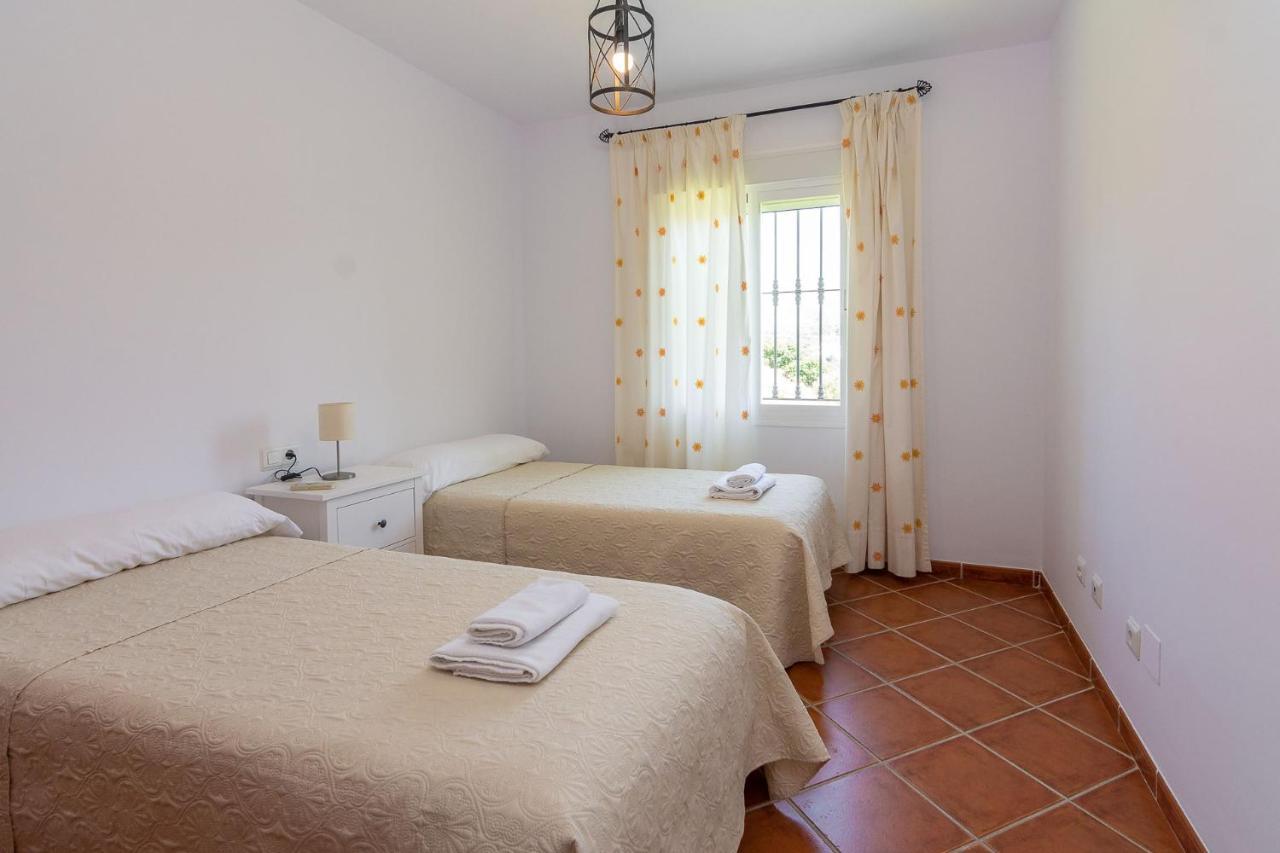 Villa Andalucia: Cerca De Todo, Intimidad Y Espacio نيرخا المظهر الخارجي الصورة