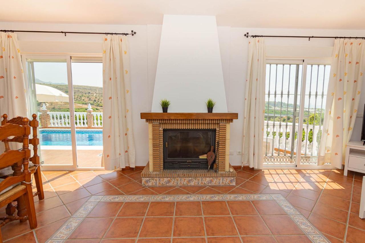 Villa Andalucia: Cerca De Todo, Intimidad Y Espacio نيرخا المظهر الخارجي الصورة