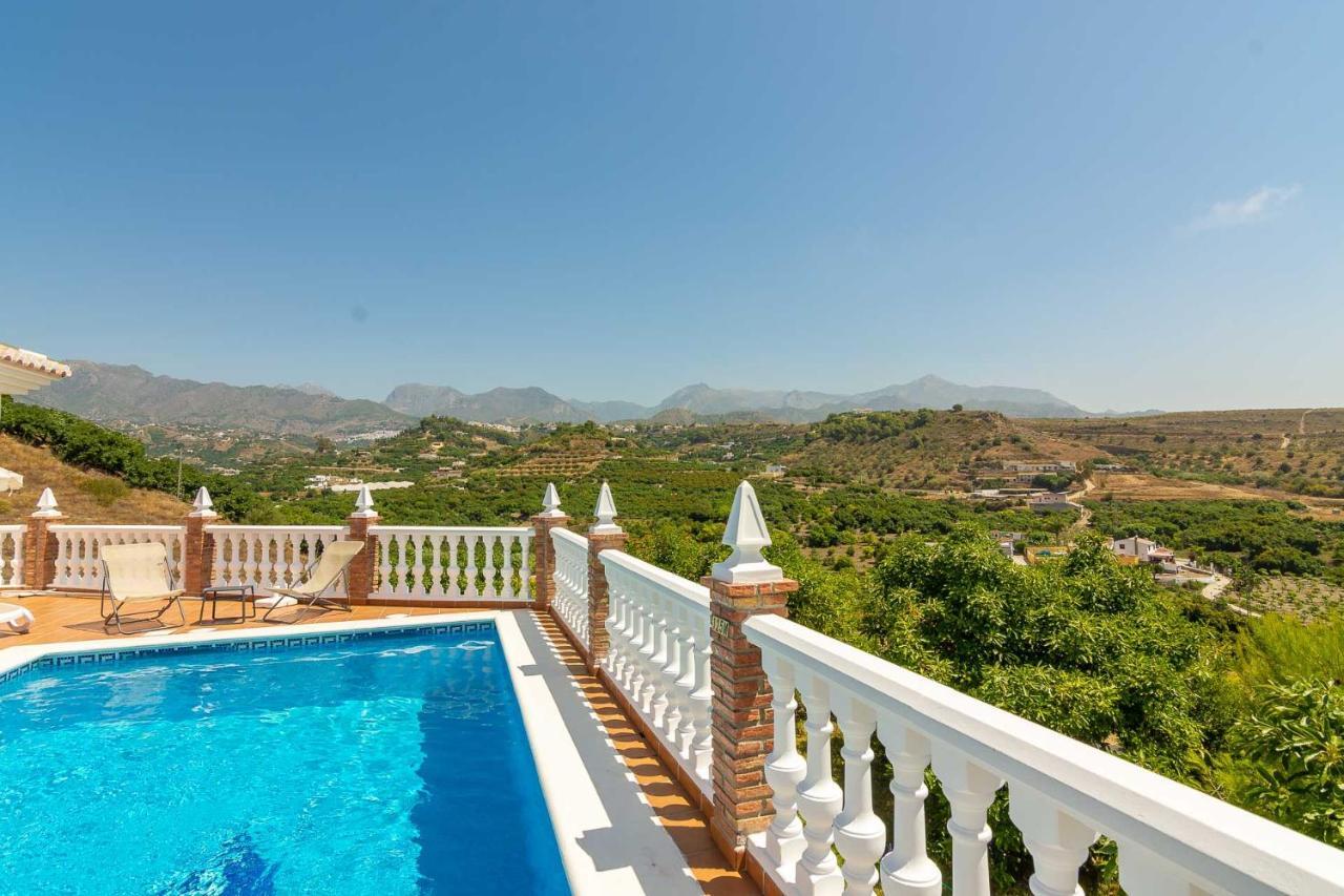 Villa Andalucia: Cerca De Todo, Intimidad Y Espacio نيرخا المظهر الخارجي الصورة