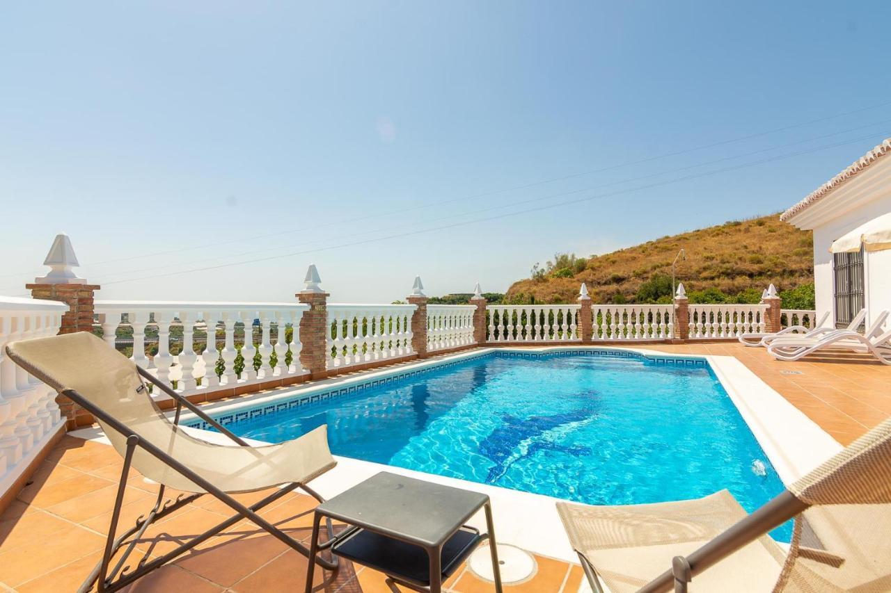 Villa Andalucia: Cerca De Todo, Intimidad Y Espacio نيرخا المظهر الخارجي الصورة