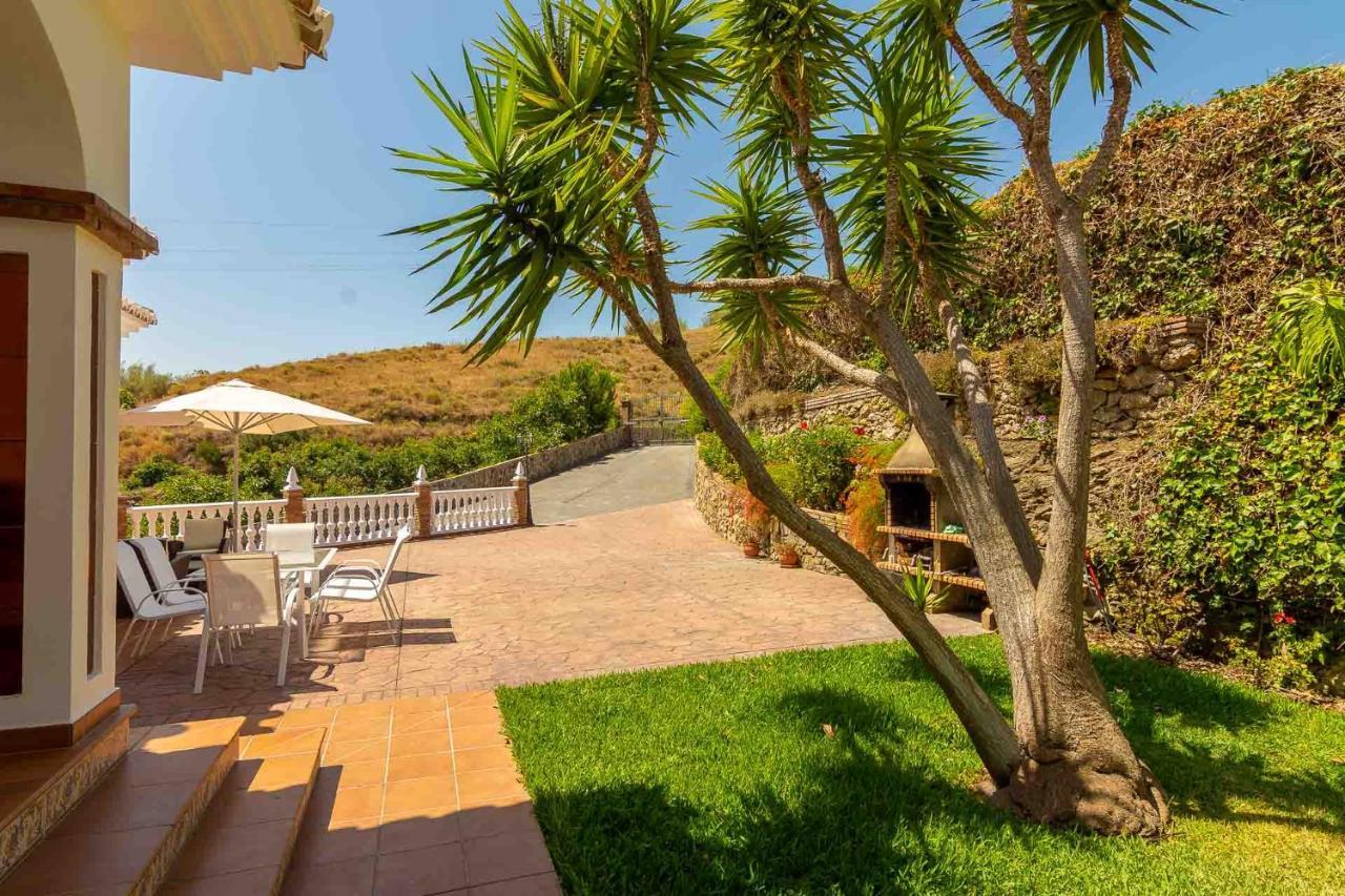 Villa Andalucia: Cerca De Todo, Intimidad Y Espacio نيرخا المظهر الخارجي الصورة