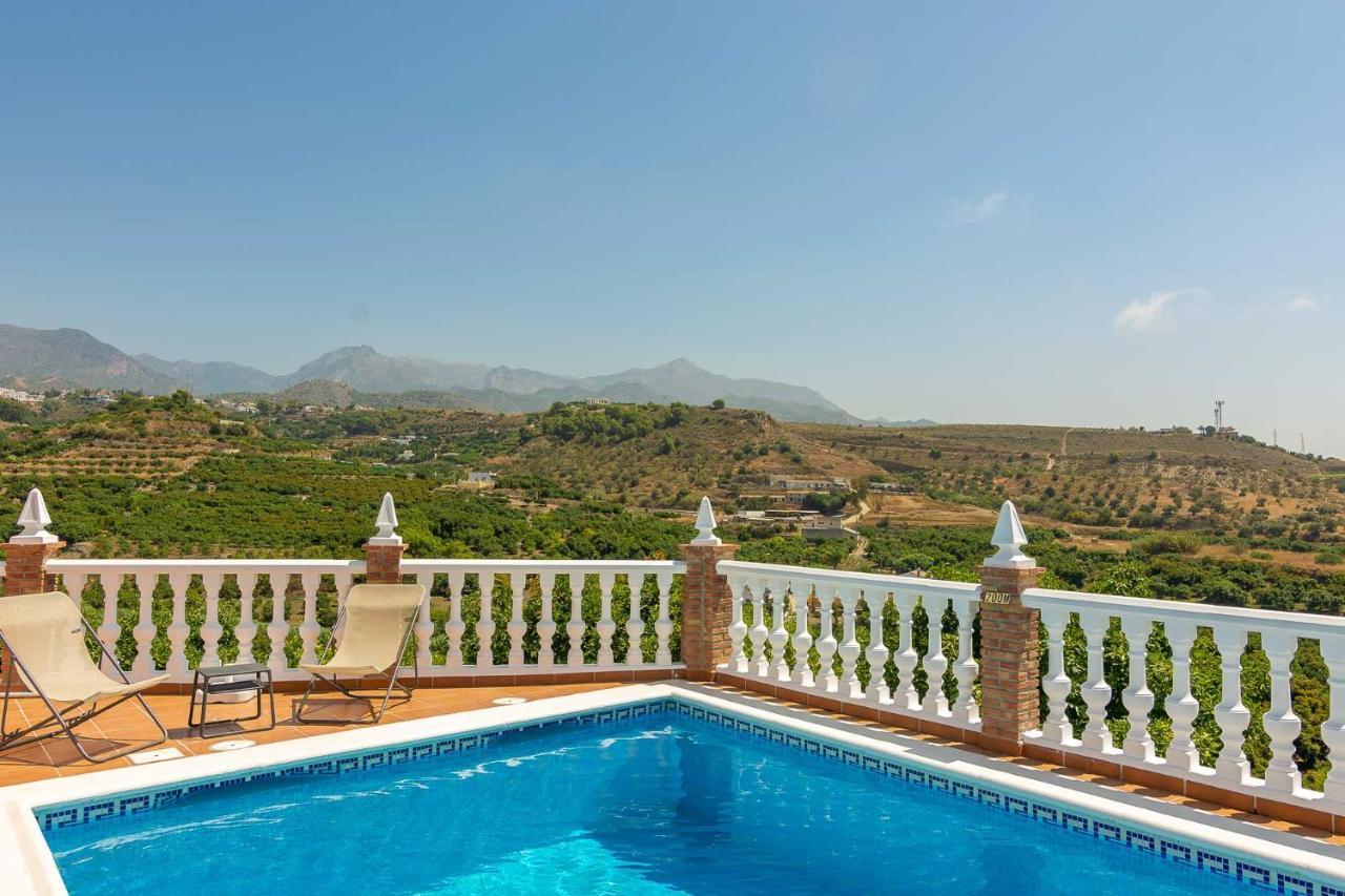 Villa Andalucia: Cerca De Todo, Intimidad Y Espacio نيرخا المظهر الخارجي الصورة