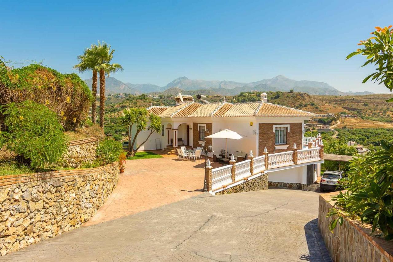 Villa Andalucia: Cerca De Todo, Intimidad Y Espacio نيرخا المظهر الخارجي الصورة