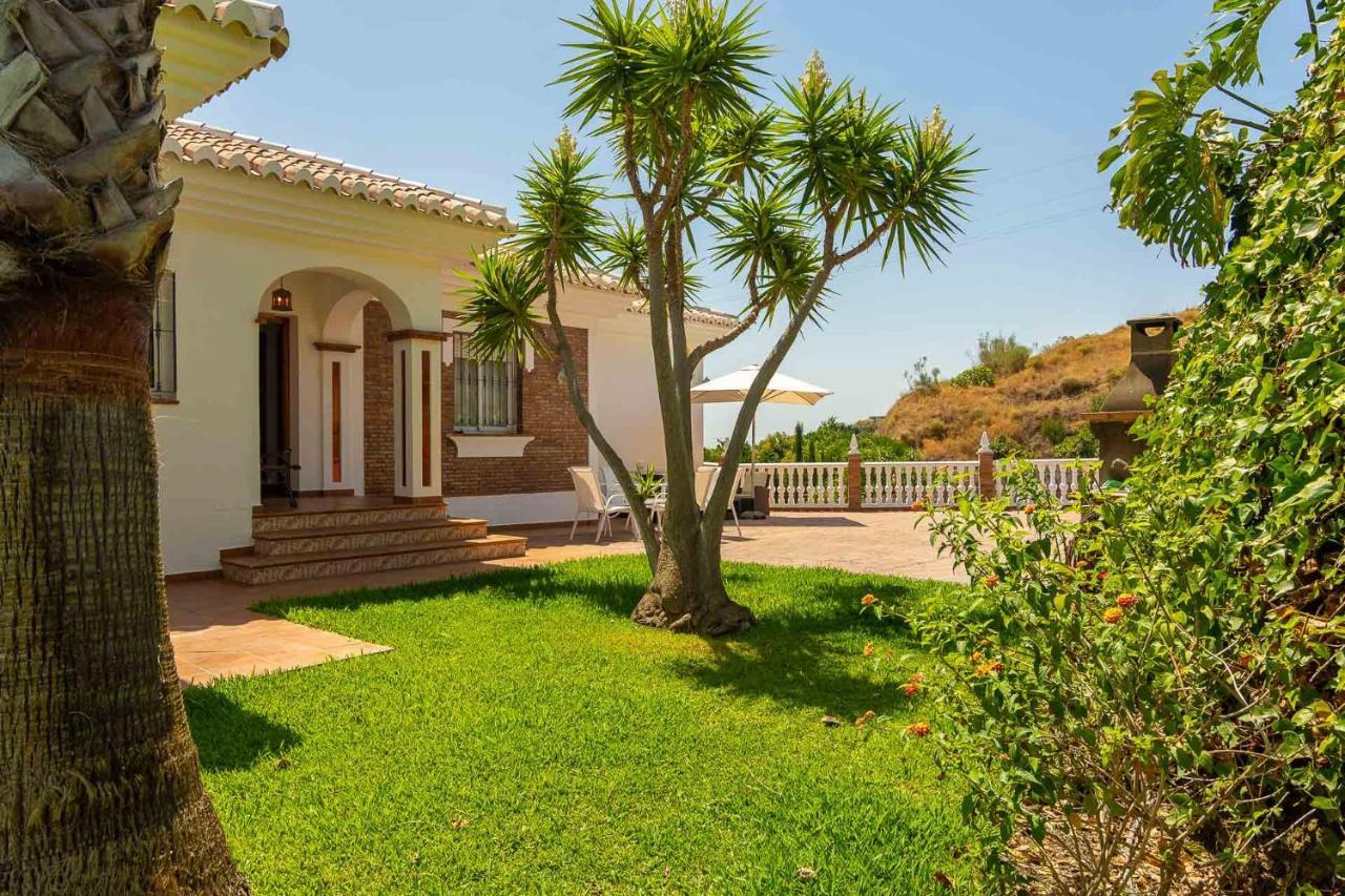 Villa Andalucia: Cerca De Todo, Intimidad Y Espacio نيرخا المظهر الخارجي الصورة