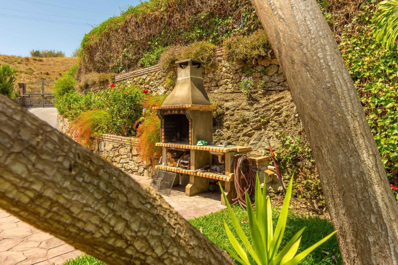 Villa Andalucia: Cerca De Todo, Intimidad Y Espacio نيرخا المظهر الخارجي الصورة