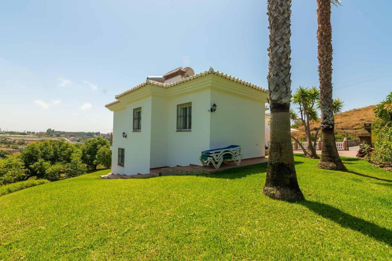 Villa Andalucia: Cerca De Todo, Intimidad Y Espacio نيرخا المظهر الخارجي الصورة