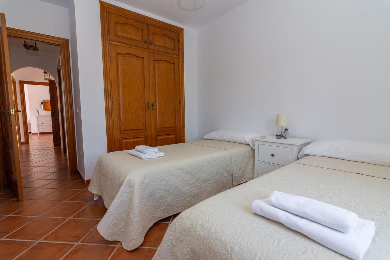 Villa Andalucia: Cerca De Todo, Intimidad Y Espacio نيرخا المظهر الخارجي الصورة
